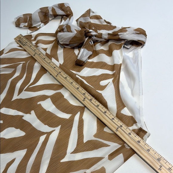 Calvin Klein Brown and White Striped Camisole Size Medium - Picture 4 of 6